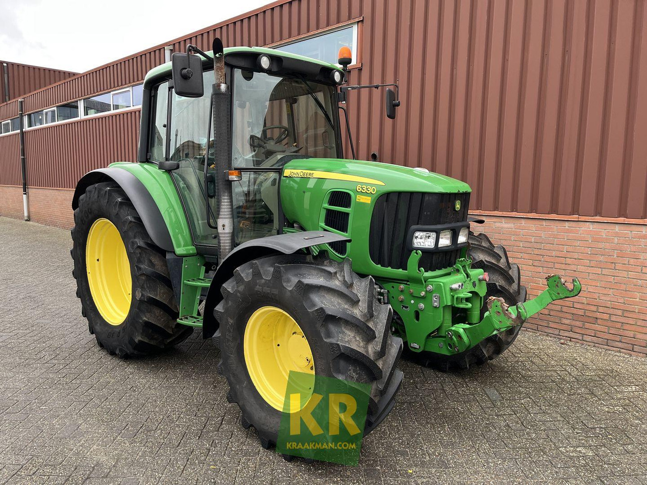 Farm tractor 6330 John Deere: picture 6