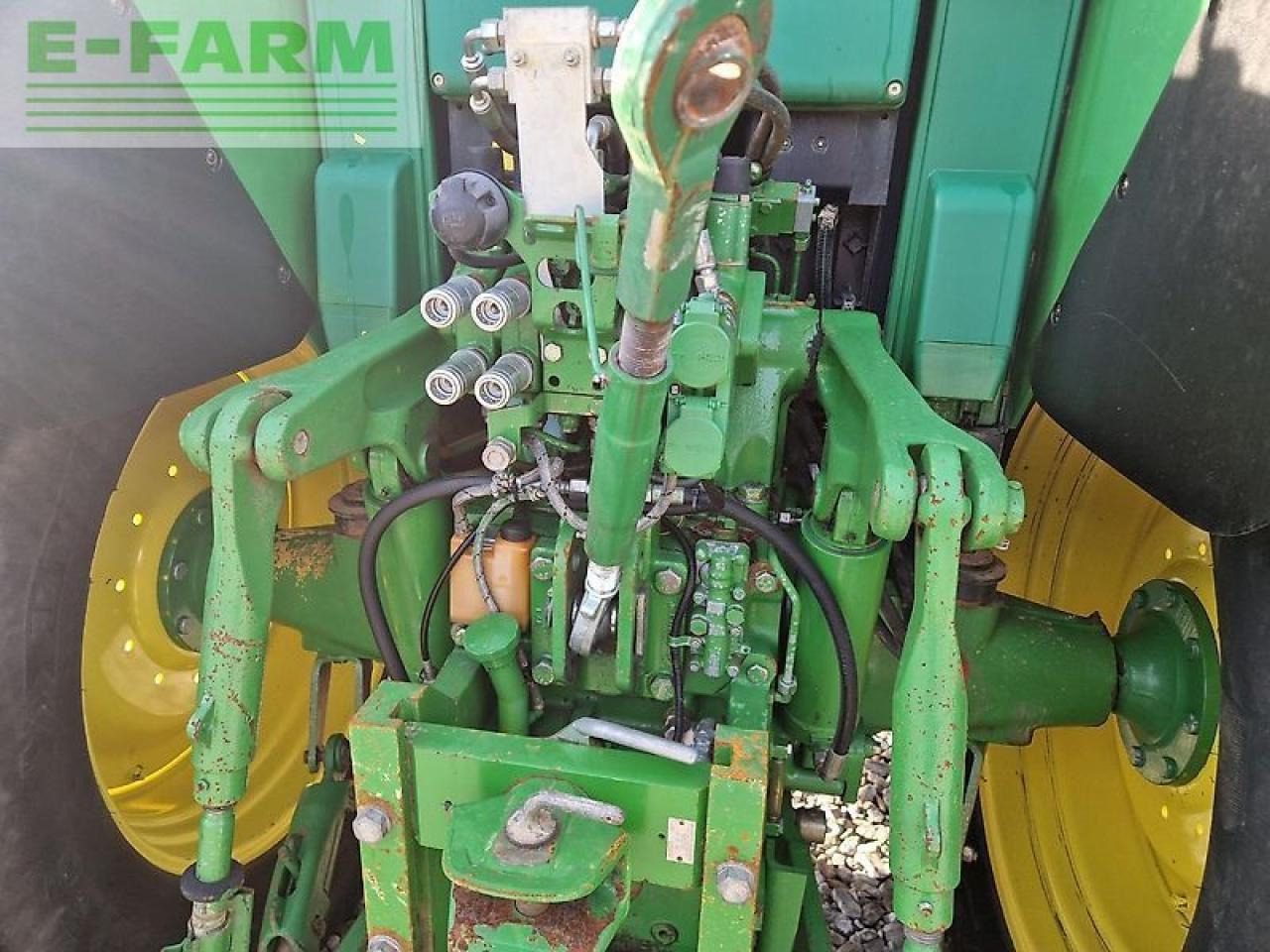 Farm tractor John Deere 6920: picture 23