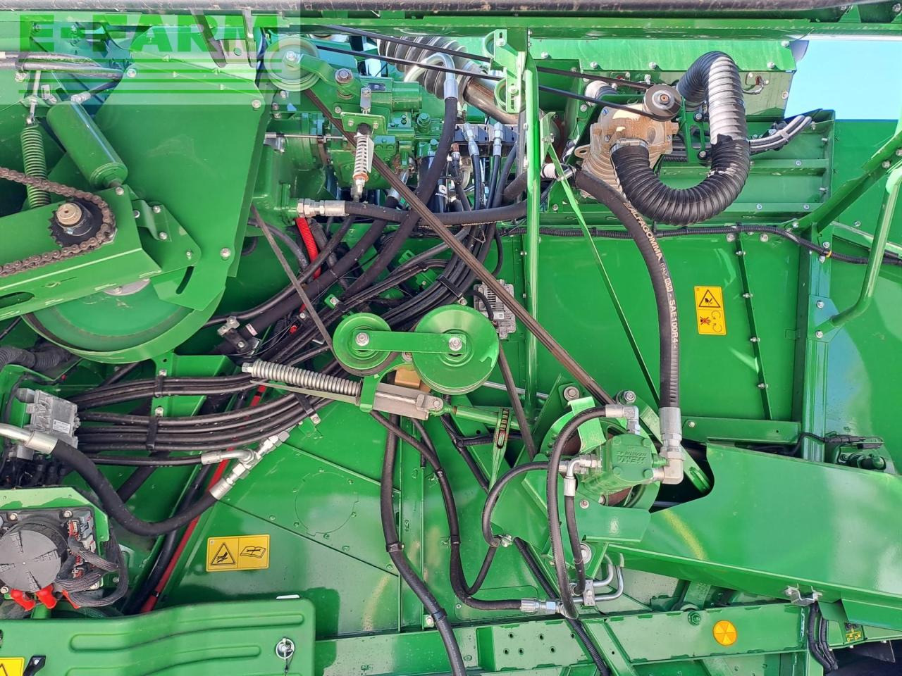 Combine harvester John Deere W650: picture 17