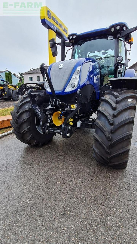 Farm tractor New Holland t6.160: picture 7