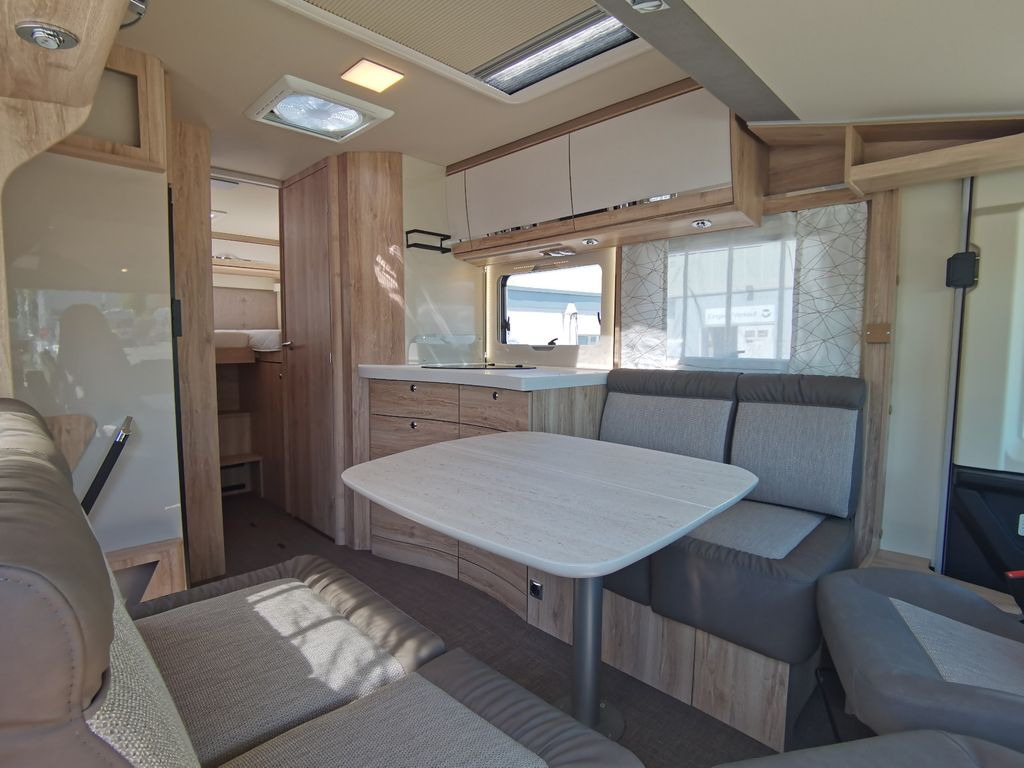 Integrated motorhome Eura Mobil INTEGRA LINE 720 EF/180PS/EINZELBETTEN & HUBBETT: picture 12