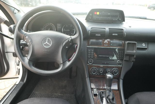 Car Mercedes-Benz C 220 C -Klasse T-Modell C 220 T CDI: picture 10