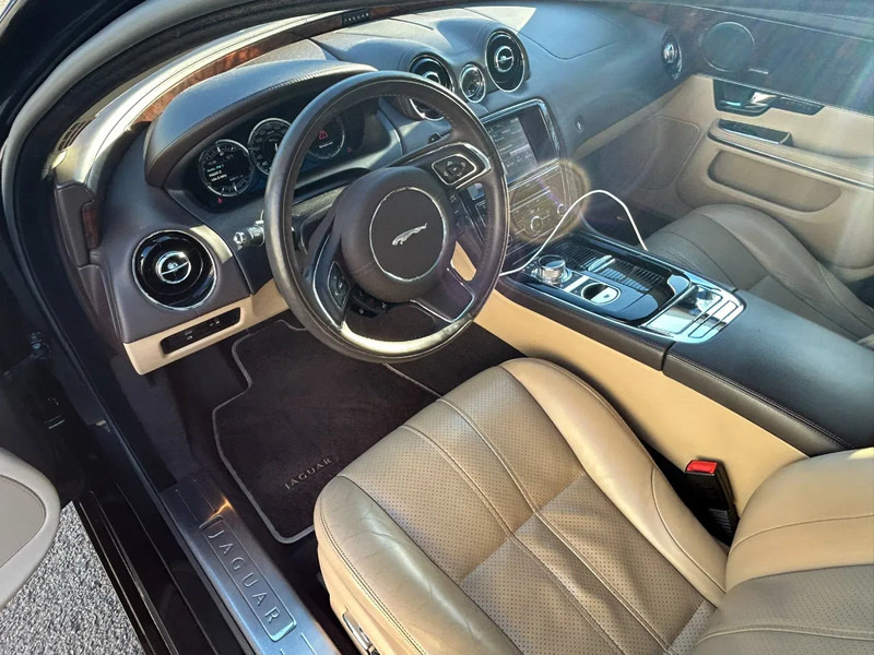 Car Jaguar XJ 3.0 V6D 275 PK /AUTOM / PANO DAK / VOL LEDER / MERIDAN / EXPORT PRICE: picture 15