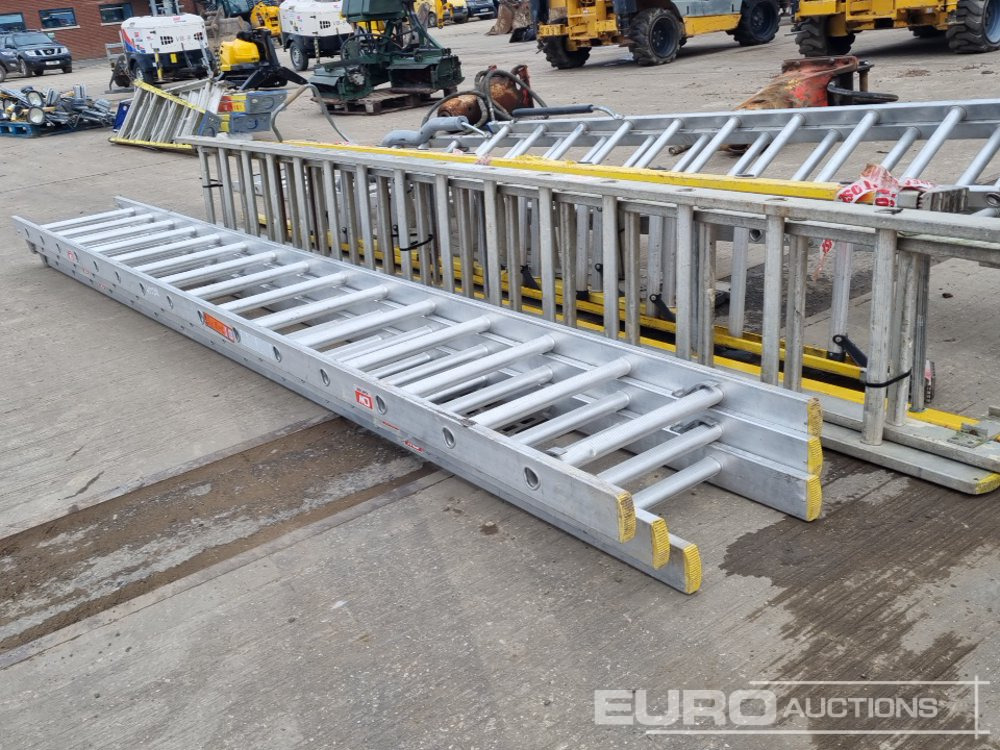 Construction equipment Ladders (5 of), Roofing Ladders (2 of): picture 10