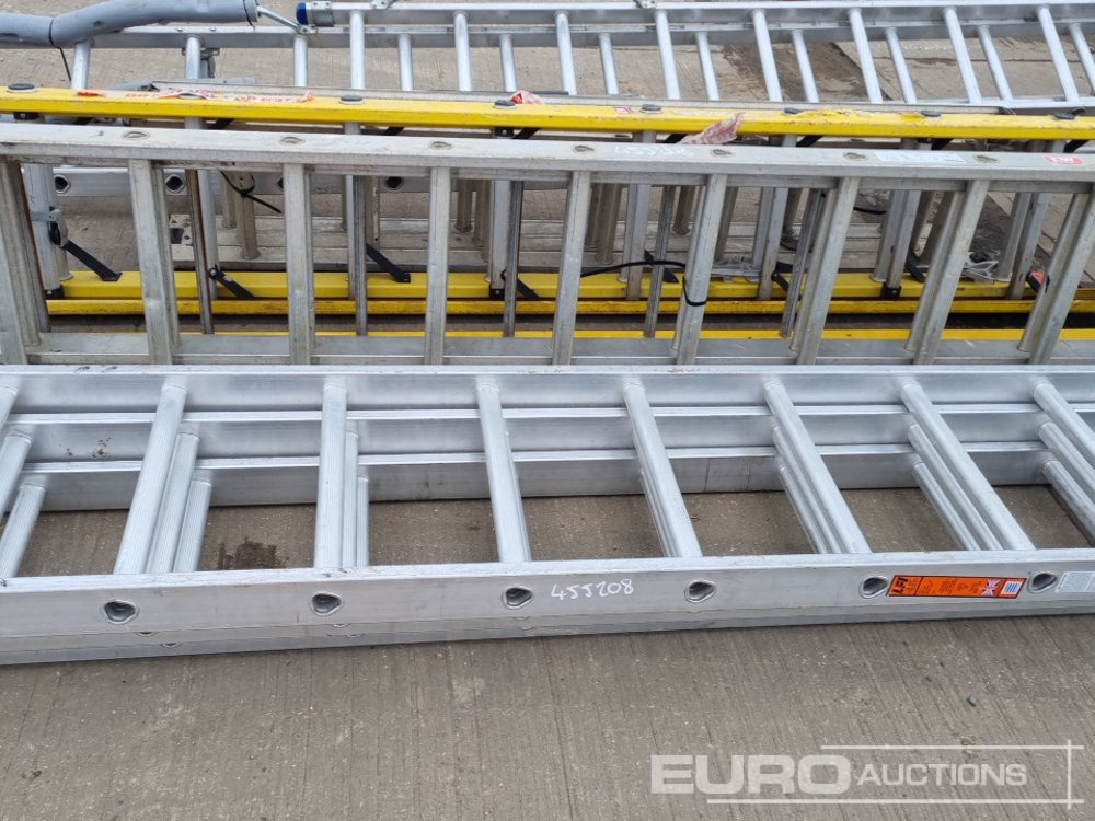 Construction equipment Ladders (5 of), Roofing Ladders (2 of): picture 20