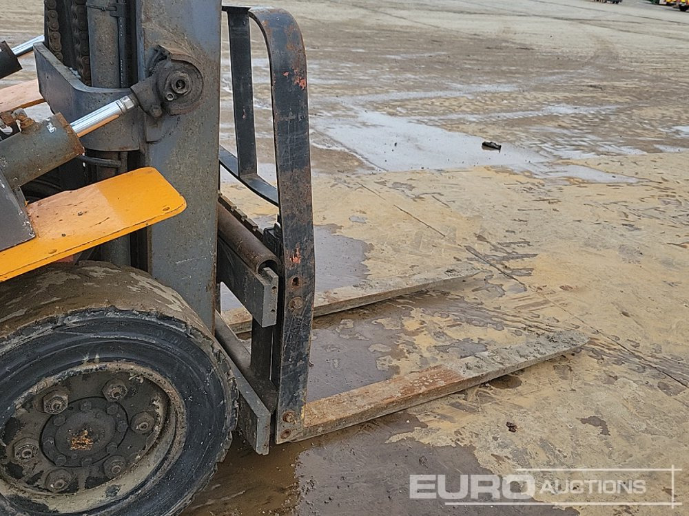 Forklift Nissan FGJ02A30U: picture 13