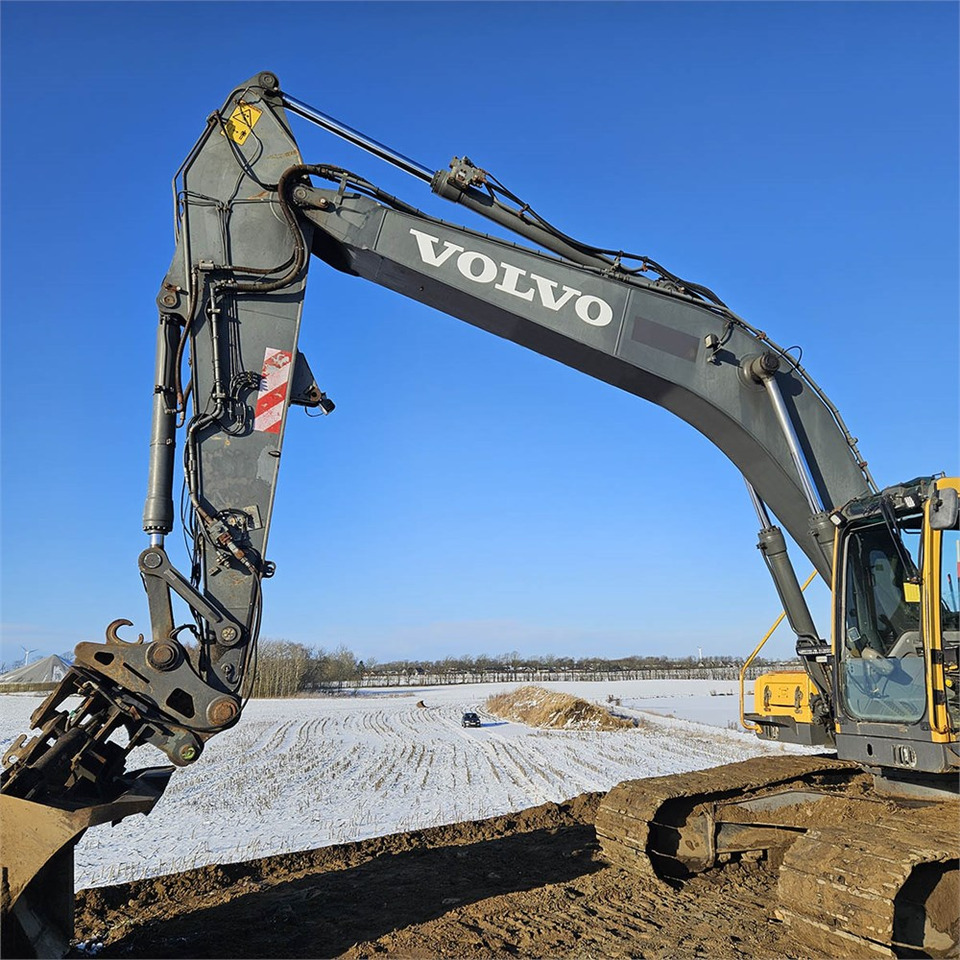 Crawler excavator Volvo EC240 BLC: picture 13