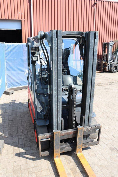 Electric forklift Linde E20: picture 6