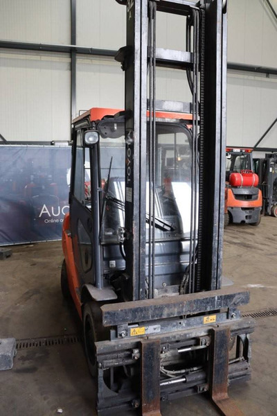 LPG forklift Toyota 02-8FGF25: picture 6