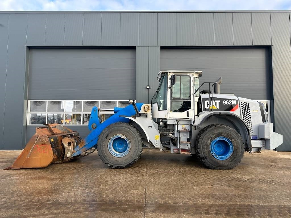 Wheel loader CAT 962 M: picture 7