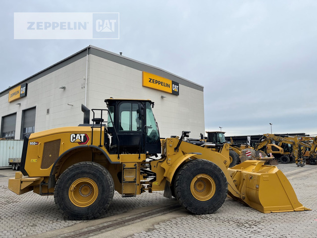 Wheel loader Cat 950GC: picture 6